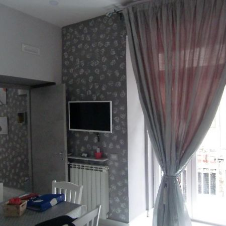 Guesthouse Aaron2 나폴리 외부 사진