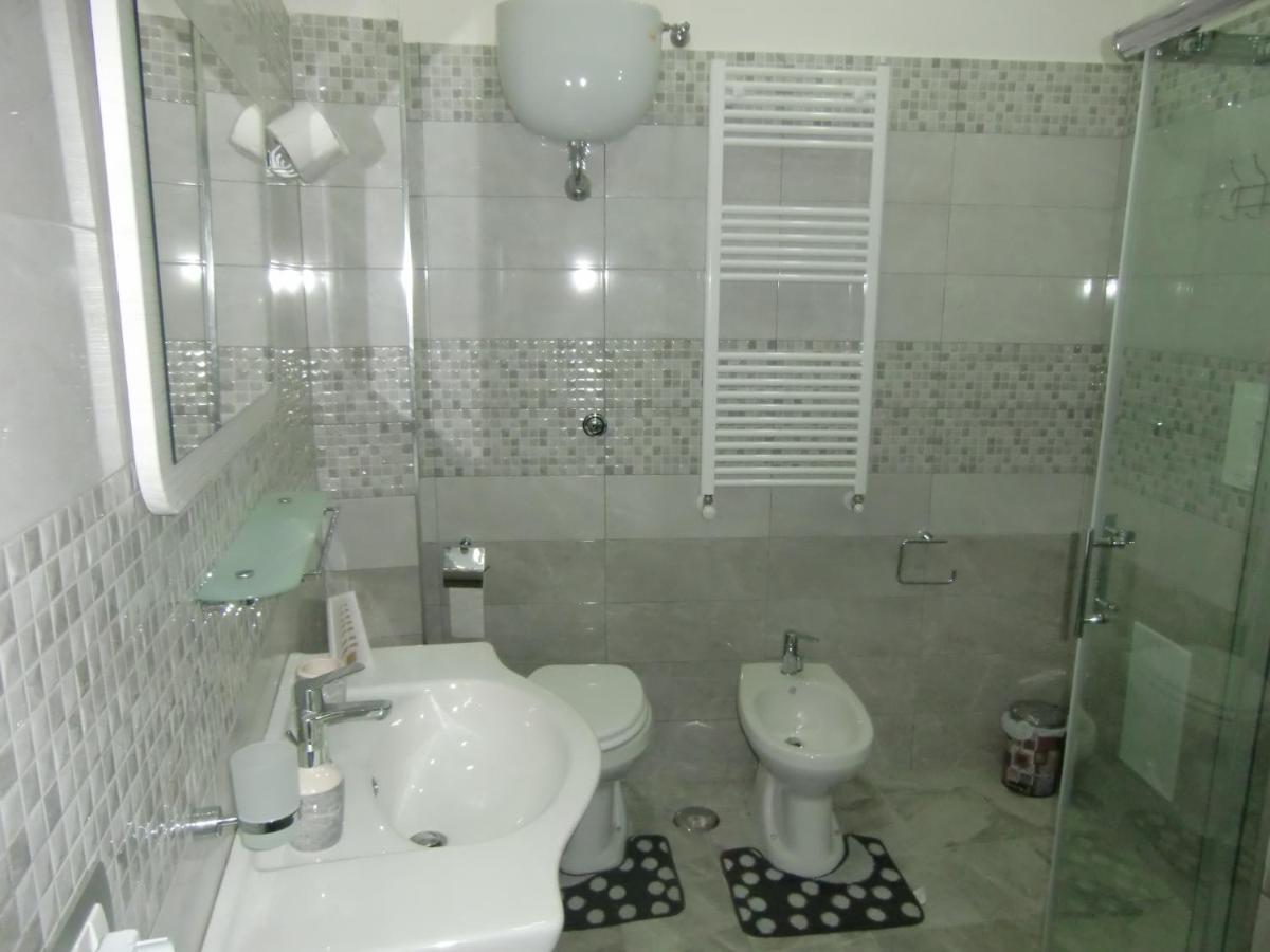 Guesthouse Aaron2 나폴리 외부 사진