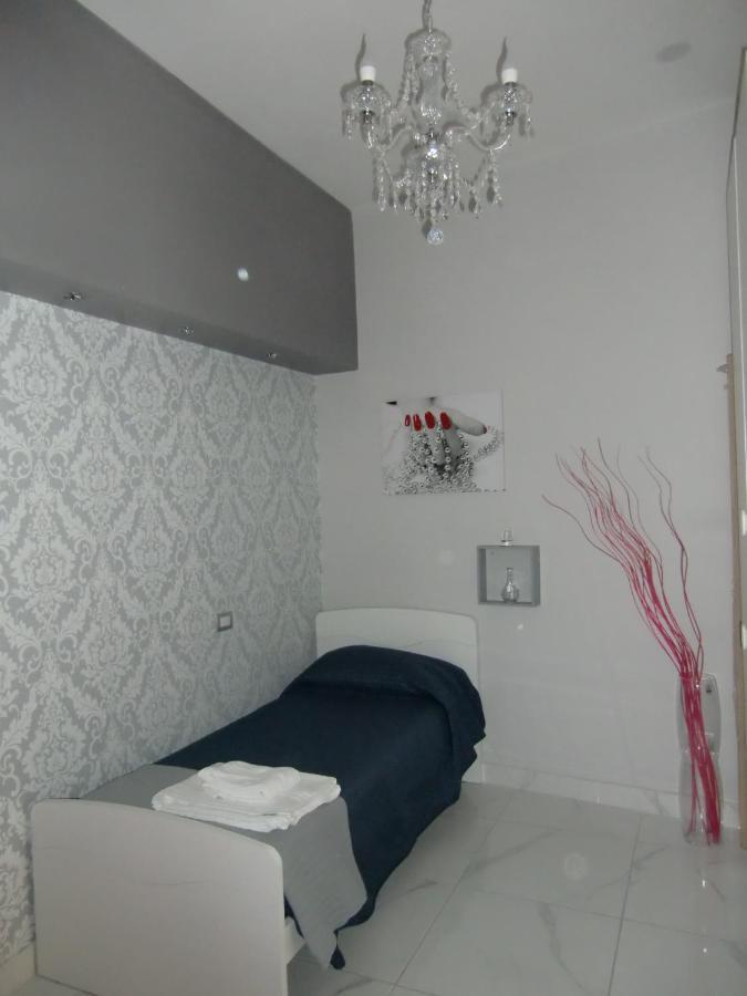 Guesthouse Aaron2 나폴리 외부 사진