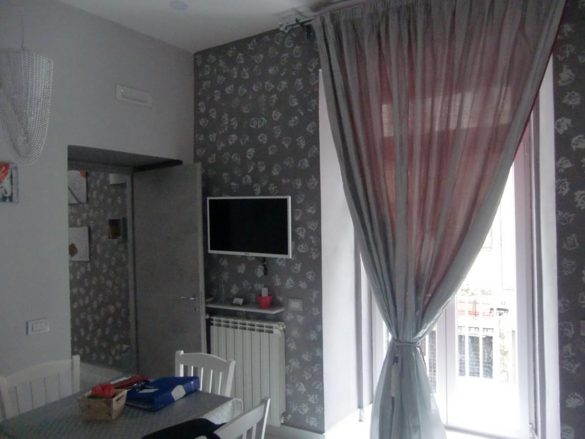Guesthouse Aaron2 나폴리 외부 사진
